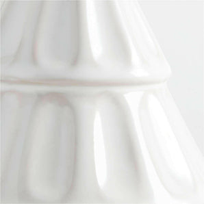 Dover Small White Ceramic Christmas Tree 5" NO PUBLICAR.