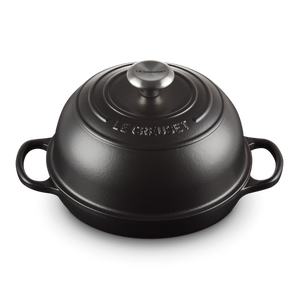 Le Creuset Bread Oven Satin Black.