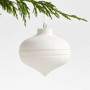 White Wood Onion Christmas Tree Ornament NO PUBLICAR.