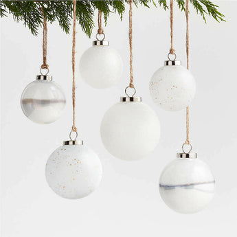 Winter White Glass Christmas Tree Ornaments , Set of 6 NO PUBLICAR.